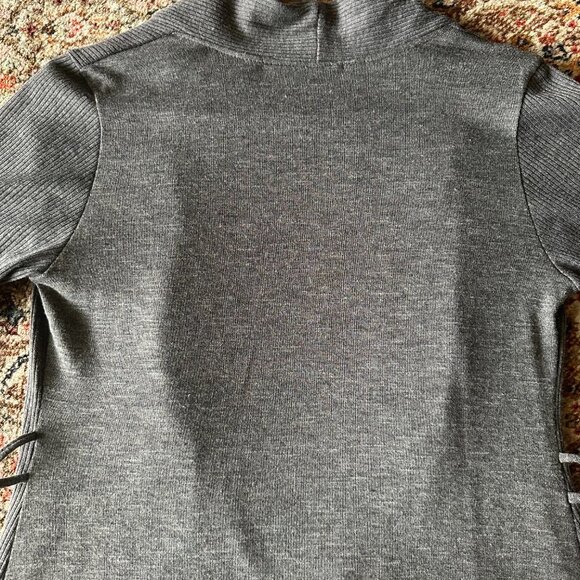 Gray open front cardigan short sleeves with belt loops - Picture 6 of 8